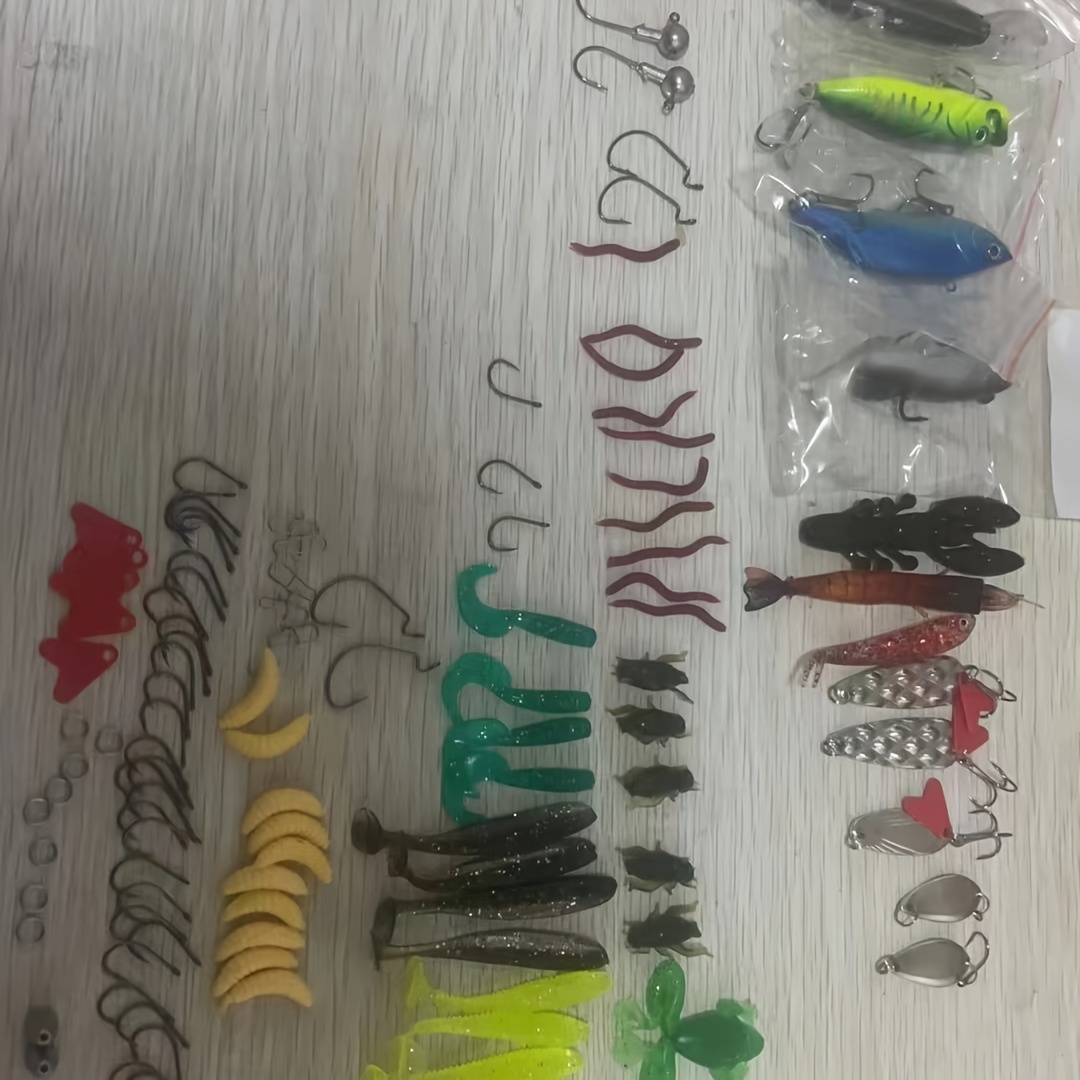 Kit di 133 Pezzi di Esche da P - Fishing Lure Box recensione e prezzo